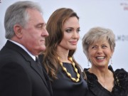 Làng sao - Bố mẹ Brad Pitt không tha thứ cho Angelina Jolie vì quyết định bất ngờ ly hôn