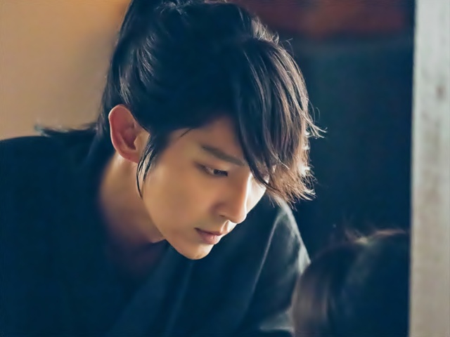 Hành trình trở thành “sói hoang cô độc của mỹ nam số 1 Hàn Quốc