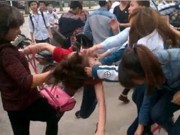 Tin tức - Vì sao ngày càng xuất hiện nhiều clip nữ sinh đánh nhau?