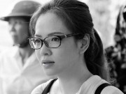 Làng sao - Đan Lê mồ hôi ướt như tắm khi làm từ thiện khiến fan xúc động