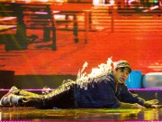 Làng sao - Thủ lĩnh đội Quán quân Làng Hài Mở Hội với quá khứ sống thui thủi ở xóm nghèo