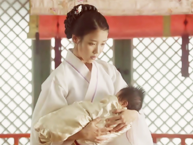 Dù có con chung, nhưng cặp đôi Người tình ánh trăng vẫn chẳng thuộc về nhau