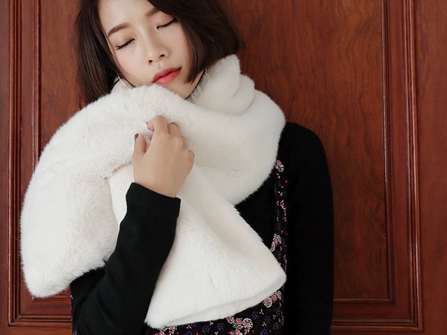 Lạnh thế này chỉ muốn ấm êm với khăn quàng xinh xắn