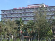 Tin tức - Nghi vấn nhân viên y tế ngáo đá tự chặt chân mình