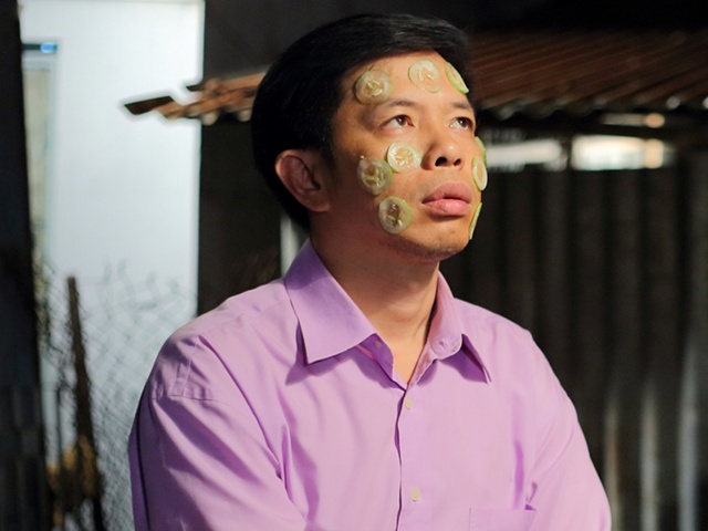 Một ngày khóc dở mếu dở của Thái Hòa ở thế giới đàn ông là số... 0