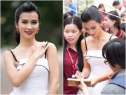 Làng sao - Kim Tuyến được sinh viên đặc biệt hâm mộ, kí "mỏi tay" tại sự kiện