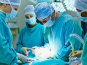 Tin tức - Người đàn ông bị mắc kẹt nhẫn cưới vào "của quý" vì muốn cảm giác lạ