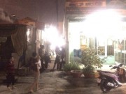 Tin tức - Đang ngồi trong nhà bị kẻ nghi ngáo đá xông vào đâm chết