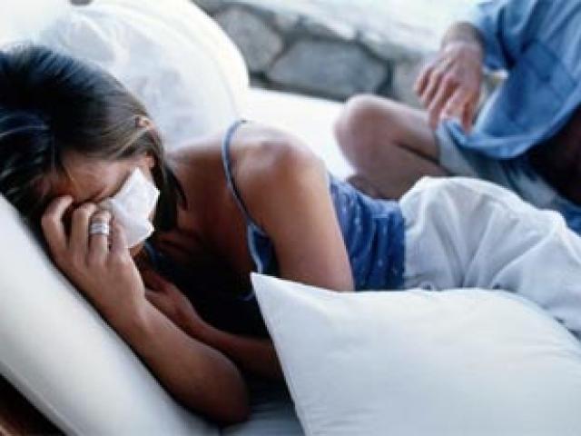 Vợ khuyết tật vẫn bị chồng ép quan hệ tình dục như thời trung cổ