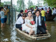 Clip Eva - Độc đáo đám cưới đón dâu bằng thúng câu mực