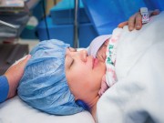 Bà bầu - Sinh mổ đơn giản, dễ dàng ư? Không đâu!