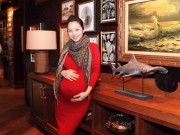 Làng sao - Jennifer Phạm khoe bụng bầu "vượt mặt" trước ngày lâm bồn