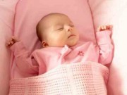 Làm mẹ - Tối đi ngủ đắp chăn cho con thế này, không bao giờ lo trẻ đạp chăn, cảm lạnh