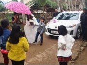 Tin tức - Gặp vợ chồng chú lùn và “Bạch Tuyết” có đám cưới gây sốt cộng đồng mạng
