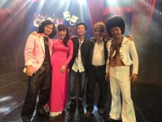 Giải trí - Vân Dung hiếm hoi hé lộ hình ảnh cậu con trai cao lớn trong hậu trường Gala Cười 2017