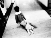 Tin tức - Ám ảnh với loạt hình ảnh những đứa trẻ từng bị lạm dụng tình dục