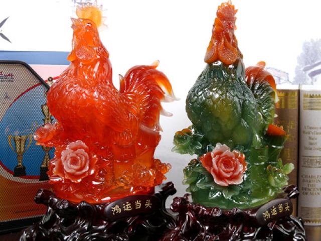 Muốn chiêu tài, hóa sát, đừng quên bày tượng gà trống theo phong thủy