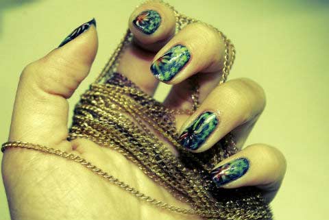 Tự vẽ nail pháo hoa cho tiệc năm mới - 5