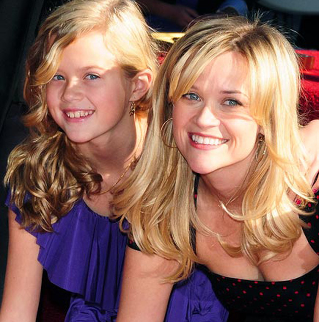Ava Phillippe, con gái của nữ diễn viên Reese Witherspoon và chồng cũ, tài tử Ryan Phillippe.