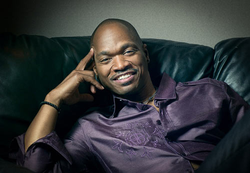 Thêm giọng hát quot;khủngquot; The Voice Mỹ sang VN - 1