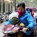 Tin tức - Trẻ mầm non đến trường trong giá rét