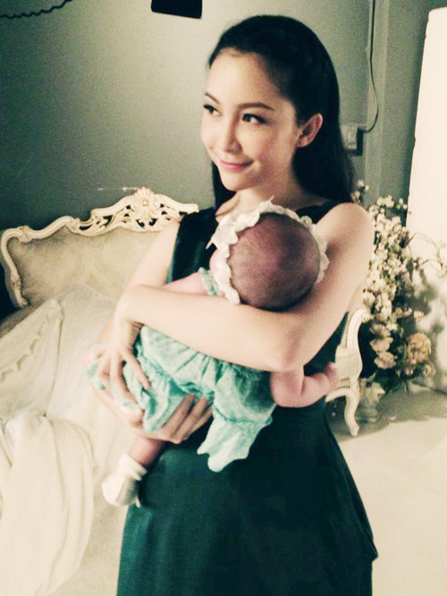 Những sao nhí được quot;giấu kỹquot; nhất showbiz - 1