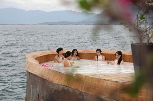 quot;Mỹ nhân kếquot; hút tiền tỷ dù bị chê nhạt - 3