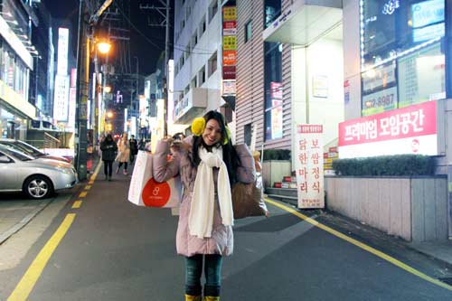 Trà Ngọc Hằng vui sinh nhật ở Hàn Quốc - 14