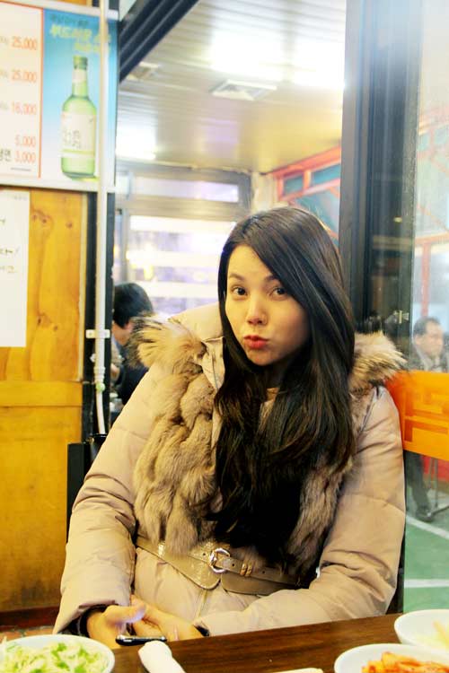 Trà Ngọc Hằng vui sinh nhật ở Hàn Quốc - 11