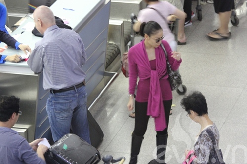 Thu Minh cùng chồng sang Châu Âu - 10