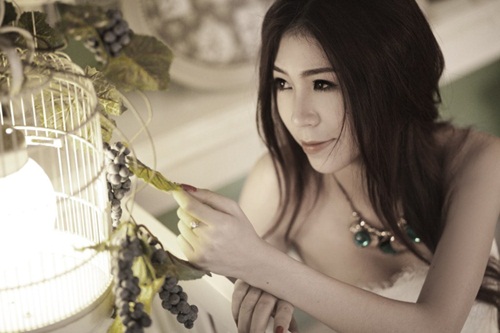 Thủy Đặng đẹp mơ màng khi thành cô dâu - 1