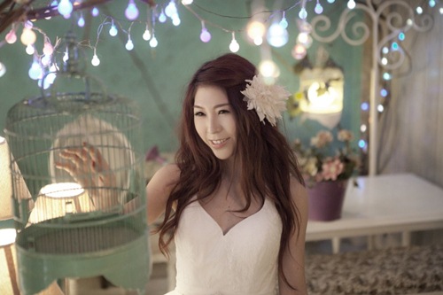 Thủy Đặng đẹp mơ màng khi thành cô dâu - 6