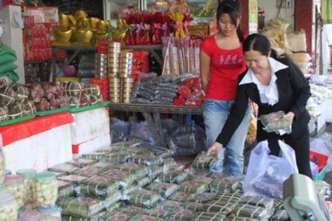 Dân Sài Gòn mê cà pháo, sung muối ăn tết - 1