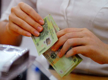 Hoãn cưới vì thưởng Tết - 1