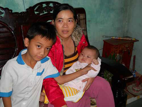 Rộ tin đồn trẻ 3 tháng tuổi biết nói - 3