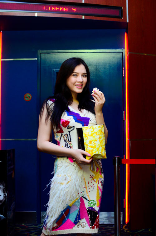Lý Nhã Kỳ mời fan xem Mùa hè lạnh - 4