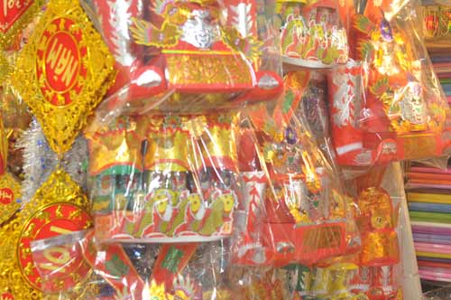 Thị trường ông Công, ông Táo sốt giá - 2