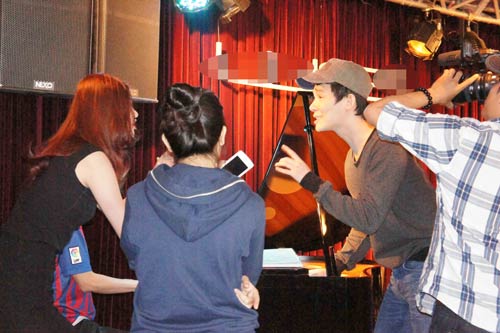 Nathan Lee tận tình hướng dẫn Ngọc Oanh - 5