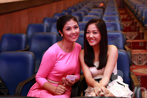 Ngọc Hân rạng rỡ bên Văn Mai Hương - 1