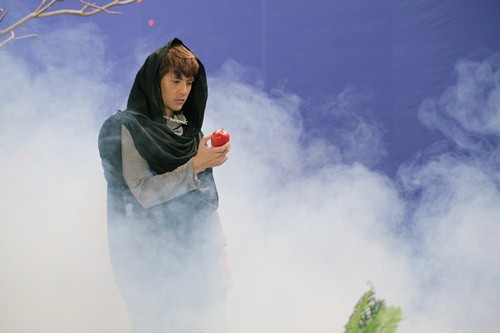 Đông Nhi lại hôn say đắm người yêu - 4