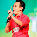 Làng sao - "Hoảng" vì thầy giáo hát Đường cong bằng tiếng Anh