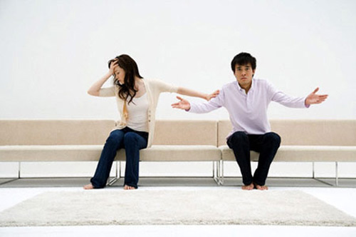 Muốn chia tay vì nghi anh phản bội - 2