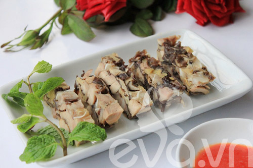 Tết đãi khách món giò gà xào nấm - 10