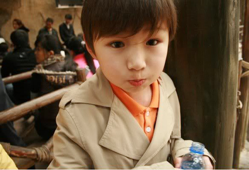 Những sao nhí quot;lên báoquot; nhiều nhất Cbiz - 8