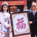 Làng sao - Đệ nhất HH Kim Hồng thành kính ngày đầu năm