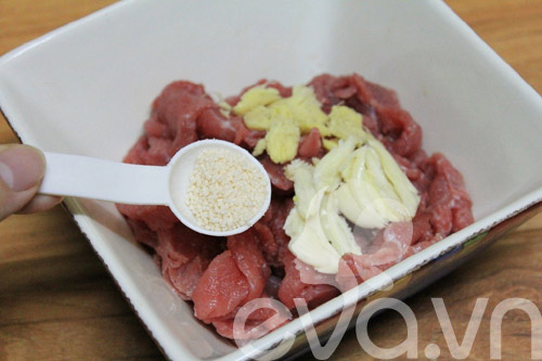 Ngon cơm với rau cần xào thịt bò - 2