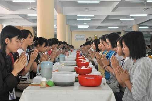 “Sốt” cơm chay Rằm tháng Giêng - 2