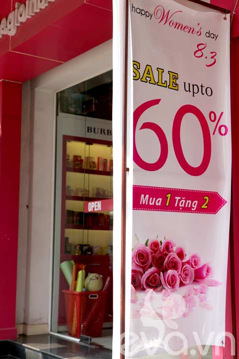 Ngày 8/3: Bùng nổ khuyến mại - 10