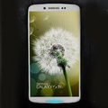Eva Sành điệu - Galaxy S IV có thể cuộn trang bằng mắt
