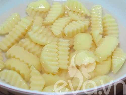 Canh đuôi lợn nấu củ dền thơm ngon - 2
